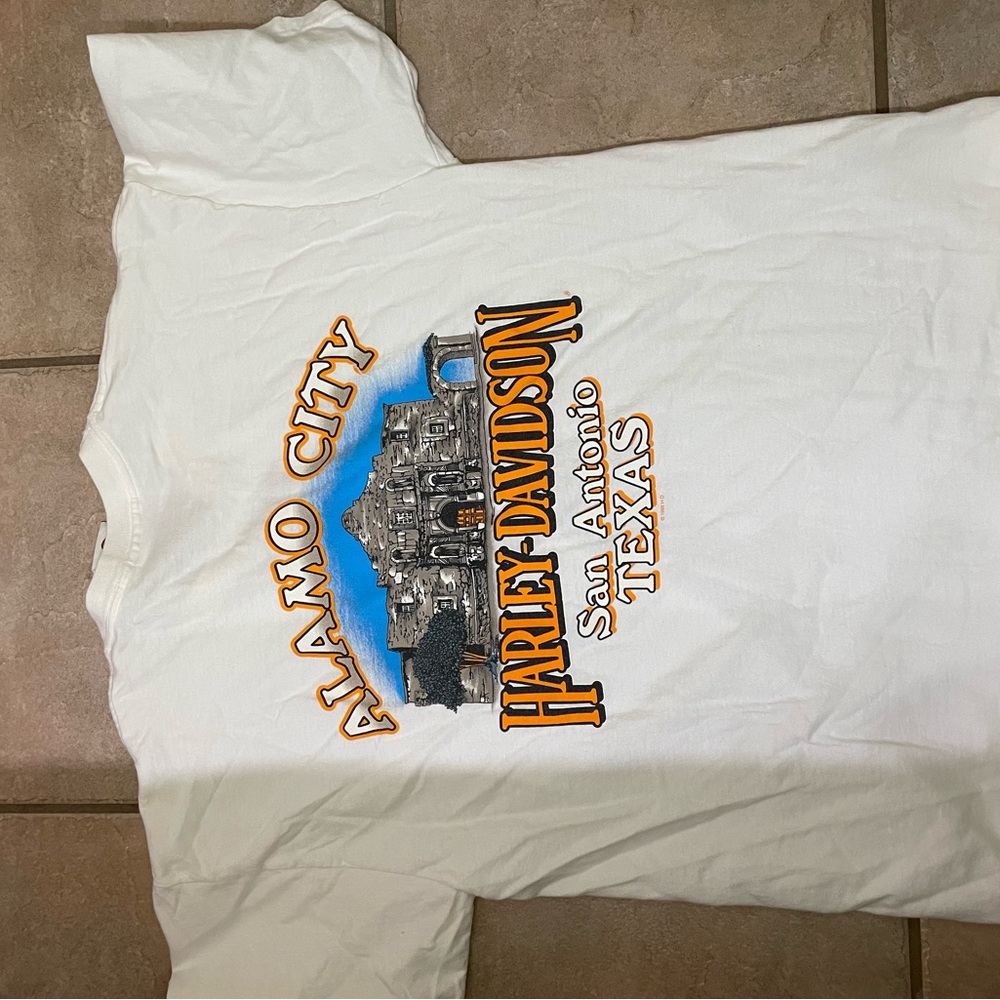 Vintage short sleeve Harley tee.